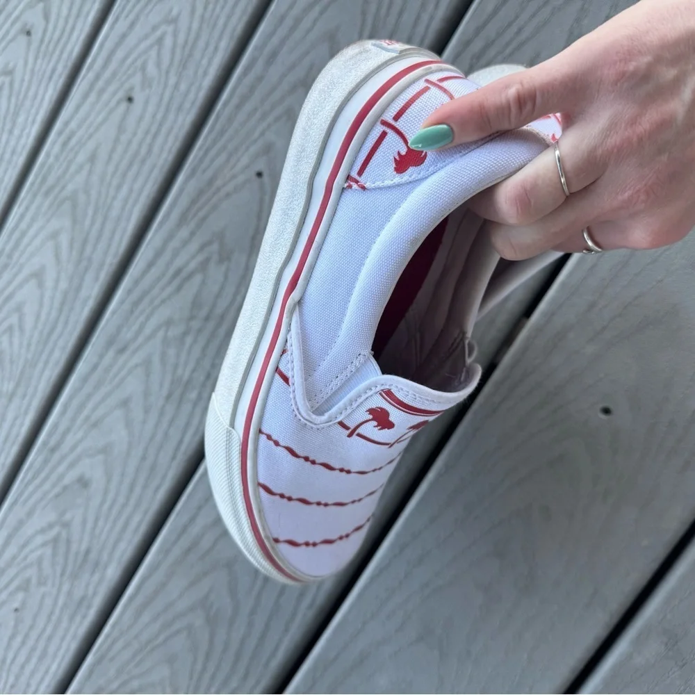 In-N-Out Burger Slip On Sneakers White Red Palm Print Size 7 men/8.5 women